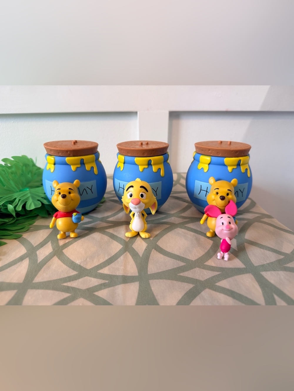 • Disney's Winnie-The-Pooh - Smols Blind Box Collectible Figures - Series 1